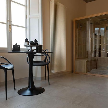 Casa Colonna - Suite Della Torre LʼAquila Exterior foto